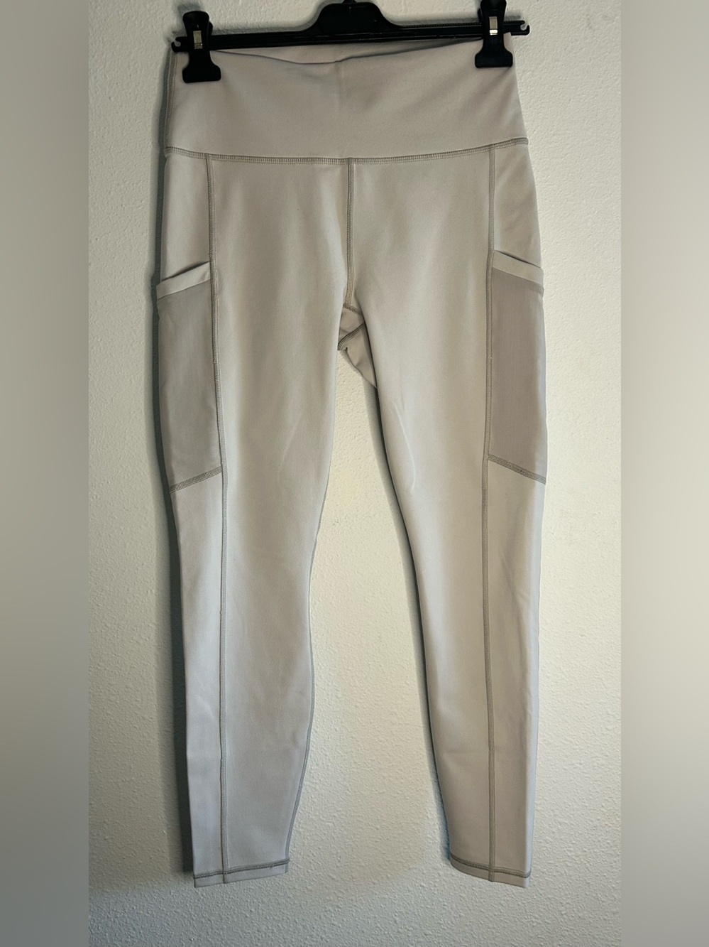 Fabletics Light Beige High-Waist Pocket Leggings